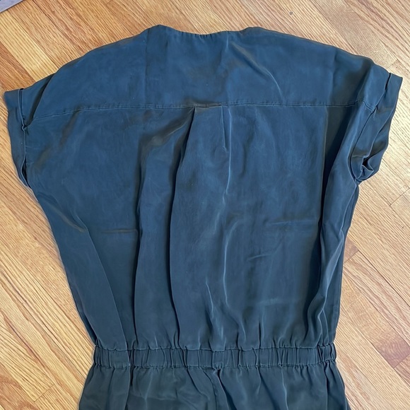 Vince silk one piece short sleeve jumpsuit size small 2 - Picture 7 of 8